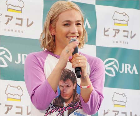 『ビアコレ@阪神競馬場』に登場したりゅうちぇる