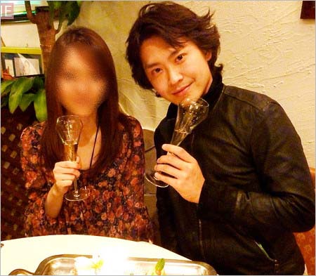 高橋祐也と別居中の妻のプライベートツーショット