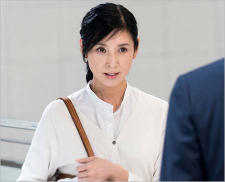 黒木瞳(くろきひとみ)『黄昏流星群 -人生折り返し、恋をした-』