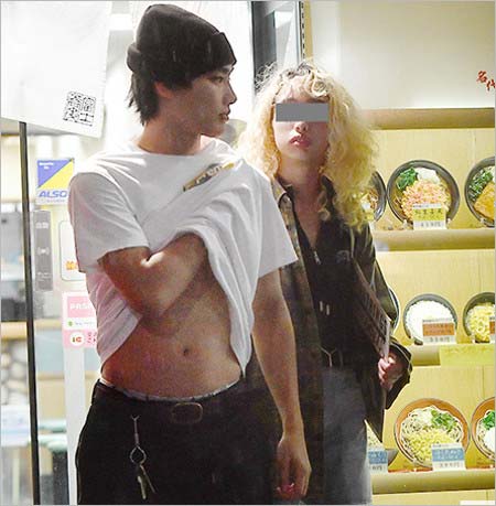 野村周平と新彼女のフライデー画像