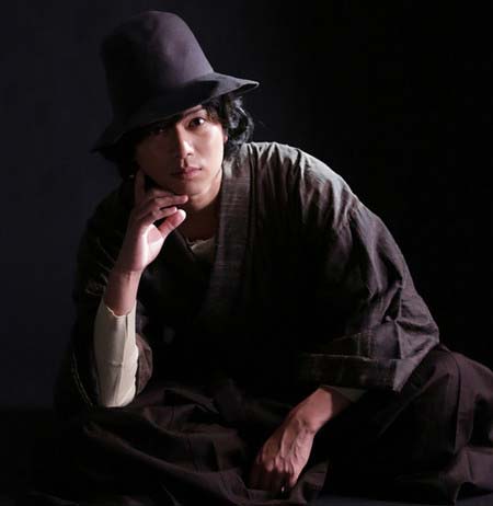 金田一耕助役の加藤シゲアキ