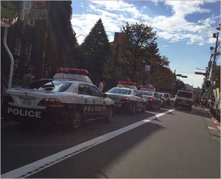 橋本環奈が出演イベント・立教大学の学園祭イベントで事件発生、駆けつけたパトカー