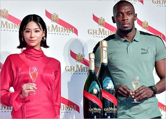 西内まりやとウサイン・ボルト