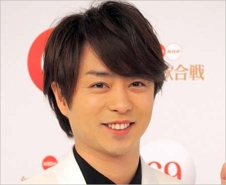 櫻井翔が痩せた理由は 去年の紅白は顔がむくみパンパン 病気説浮上も戻ったワケは 画像あり 今日の最新芸能ゴシップニュースサイト 芸トピ