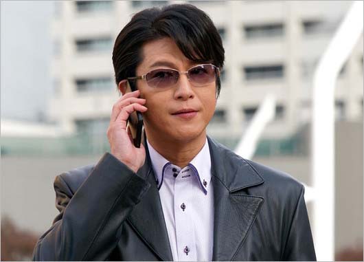 相棒17元日スペシャルに出演の及川光博