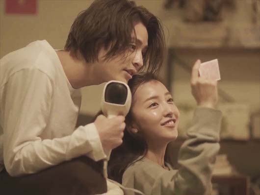 板野友美＆塩野瑛久『すき。ということ』MV画像1枚目