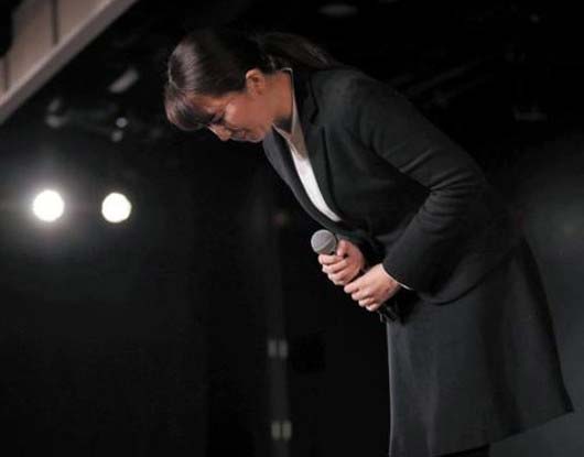 早川麻依子支配人が謝罪画像2枚目