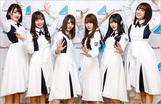 けやき坂46メンバー(佐々木美玲・齊藤京子・小坂菜緒・加藤史帆・柿崎芽実・佐々木久美)