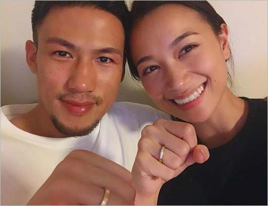 高橋ユウと夫・卜部弘嵩