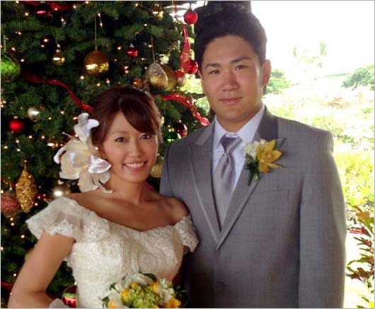 里田まい＆田中将大投手の結婚式2ショット画像
