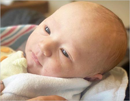 シャーロット・ケイト・フォックスの赤ちゃん、子供の顔画像