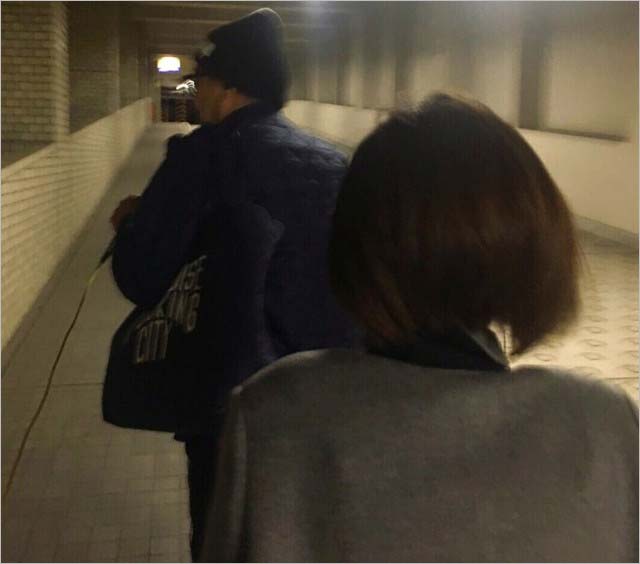 おぎやはぎ矢作兼と妻が婚姻届を提出