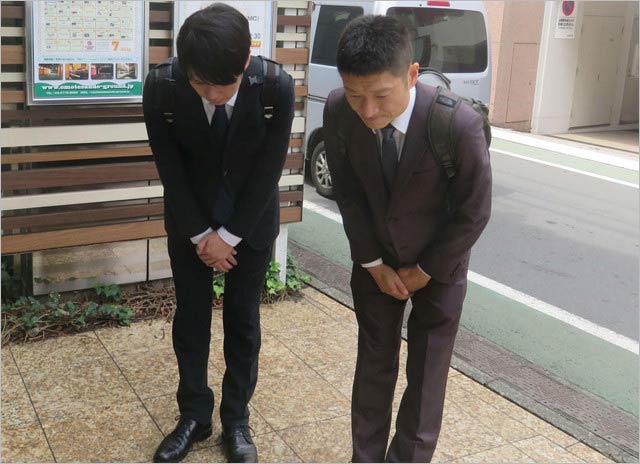 ザブングル謹慎期間中の姿