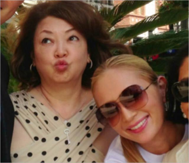 浜崎あゆみと母親のツーショット