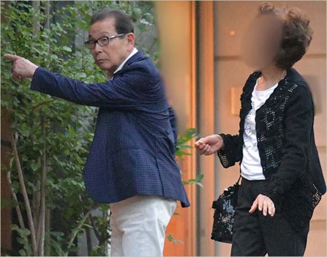 タモリと奥さん