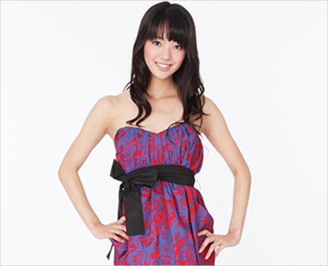 ミス・アース2012ファイナリストの紀真耶アナ