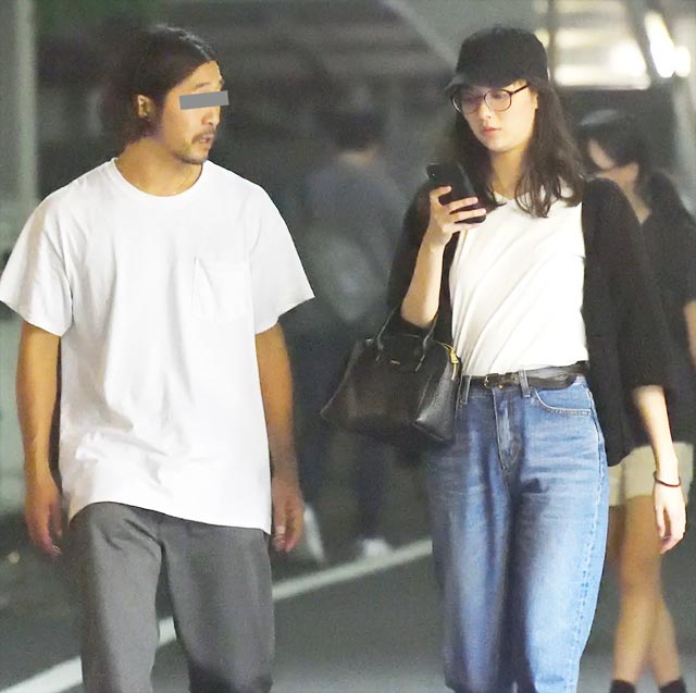 新川優愛とロケバス運転手の夫のツーショット画像