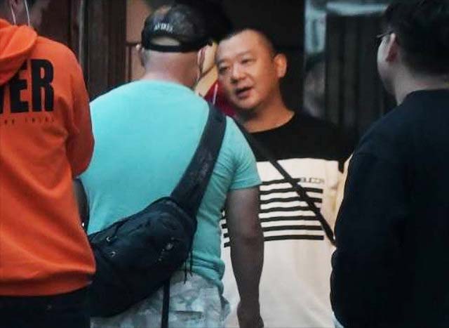 クロちゃんを叱るTKO木下隆行