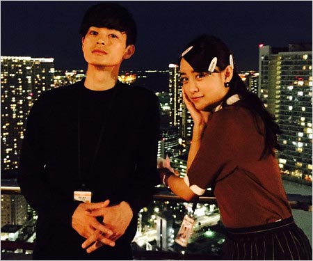 瀬戸康史と山本美月『HOPE~期待ゼロの新入社員~』共演時のツーショット画像