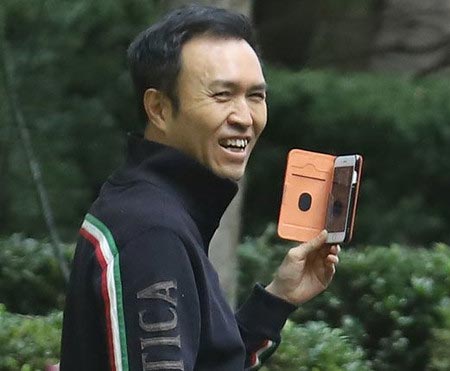 週刊文春の取材を受ける玉川徹