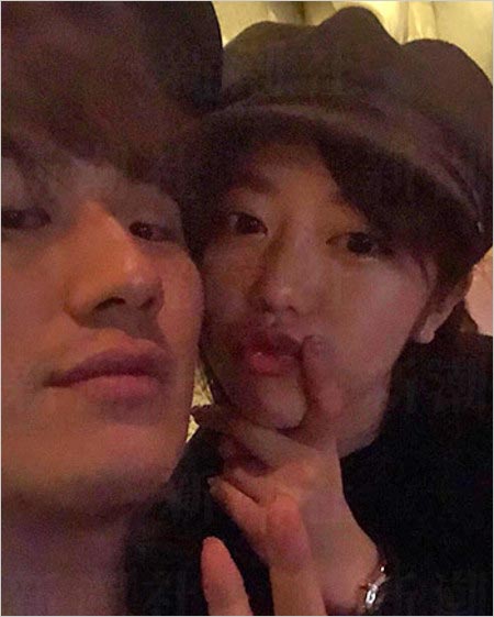 KAZMAXと峯岸みなみ