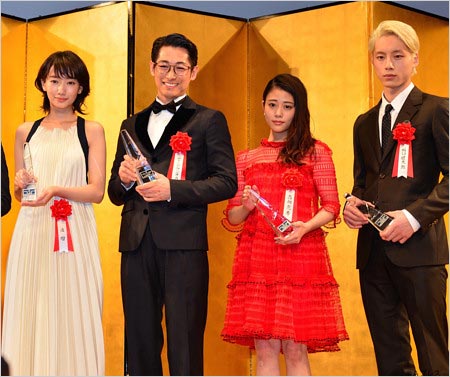 エランドール賞授賞式、高畑充希・波瑠・坂口健太郎