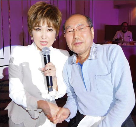 桐谷さんと演歌歌手・山口かおる