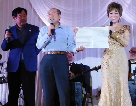 桐谷さんが演歌歌手・山口かおるにプロポーズ