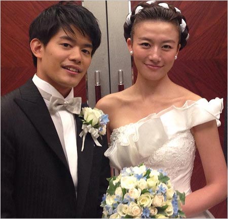 大島由香里アナと元夫・小塚崇彦の結婚式画像