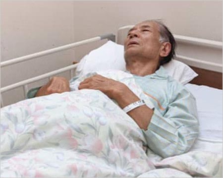 自殺未遂で入院中の清水章吾