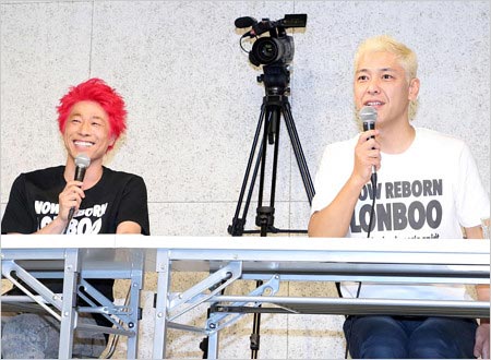 復帰ライブ後に会見したロンドンブーツ1号2号