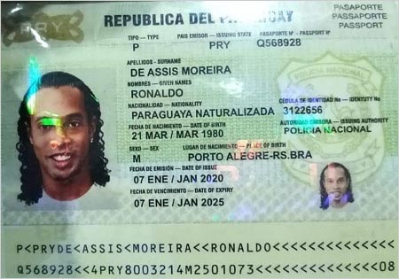 ロナウジーニョの偽造パスポート
