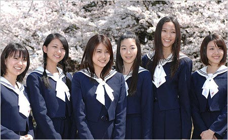 映画『櫻の園』出演当時の福田沙紀、杏、武井咲、大島優子らの写真