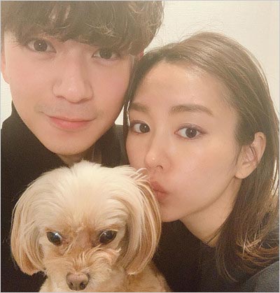 三浦翔平と桐谷美玲の2ショット写真