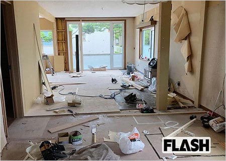 EXIT兼近大樹の父親がリフォーム工事途中で逃走