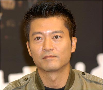 初代相棒・亀山薫(寺脇康文)