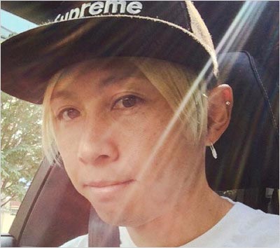 バンプオブチキンのベース直井由文