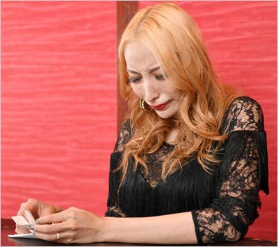 加藤紗里がインタビューでシングルマザー支援プロジェクトを説明