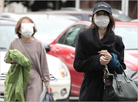 戸田恵梨香と母親