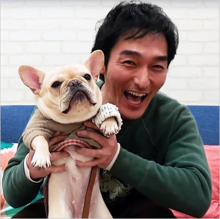 草彅剛と愛犬クルミ（フレンチ・ブルドッグ）