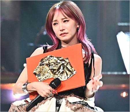 レコ大初受賞のLiSA