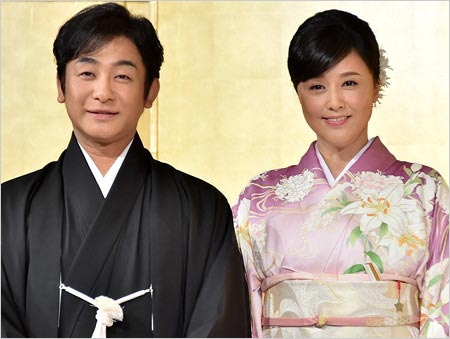 片岡愛之助と妻・藤原紀香の結婚披露宴2ショット写真