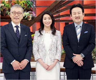 ワールドビジネスサテライト(WBS)出演の大江麻理子アナウンサー・滝田洋一・山川龍雄キャスター