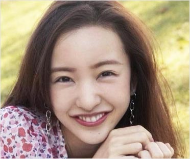 元AKB48板野友美