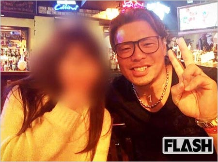 岩村明憲と不倫相手Mの2ショット、週刊誌フラッシュ掲載画像