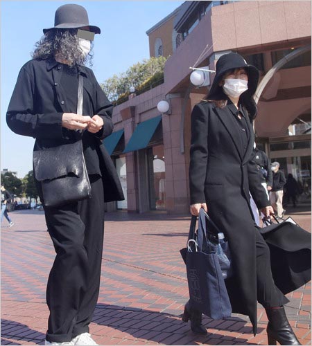 斉藤由貴と音楽プロデューサー・ベーシストの男性