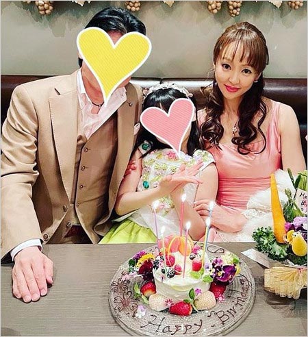 神田うのと旦那・西村拓郎&娘の家族画像