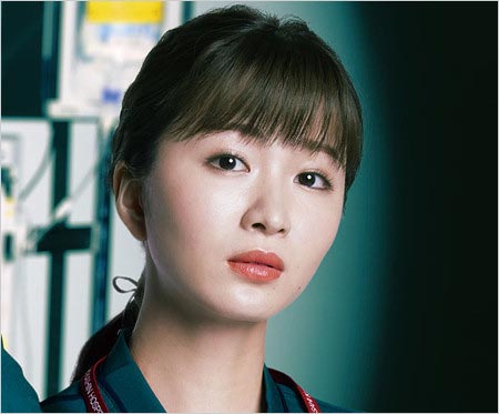 ナイト・ドクター出演の岡崎紗絵