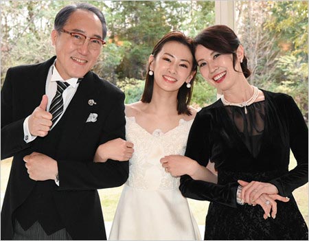 リコカツ出演の佐野史郎・北川景子・三石琴乃