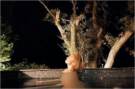 今井華のインスタグラム匂わせ不倫旅行・混浴風呂画像